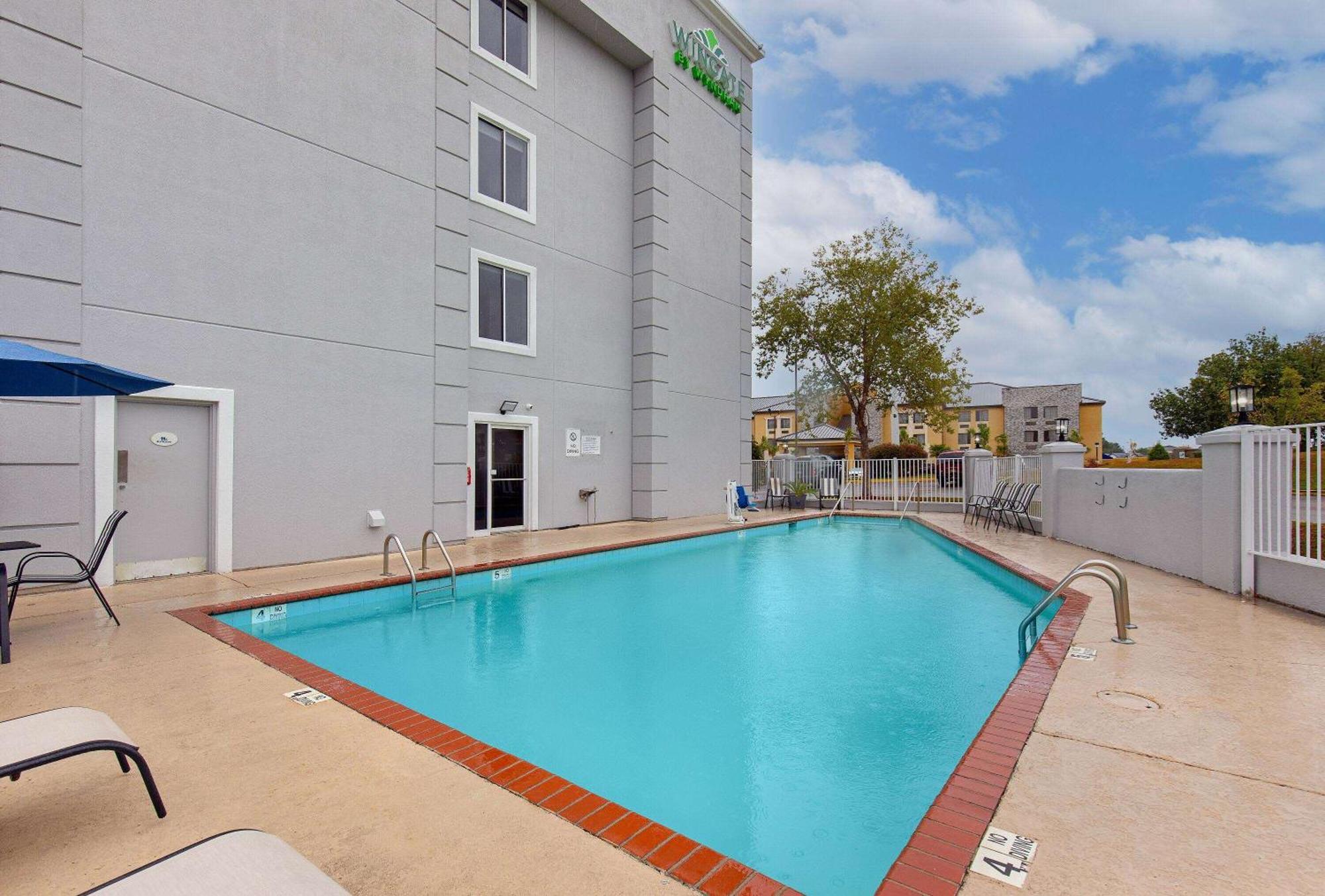 Wingate By Wyndham Hattiesburg Exterior foto